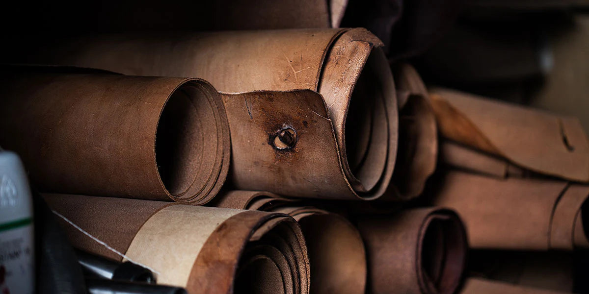 Why does Leather Smell So Good? Mixed with Fall Leaves Pura